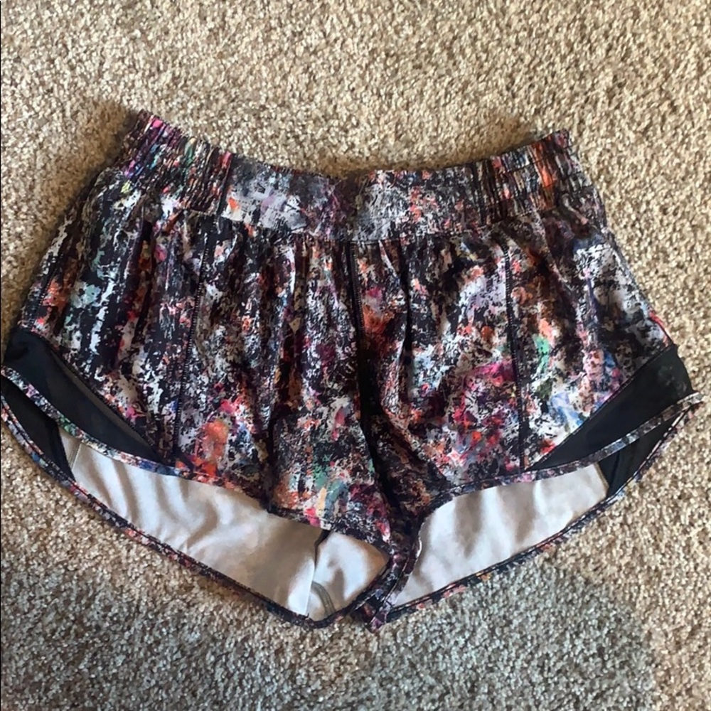 Lululemon shorts - Hotty Hot style!